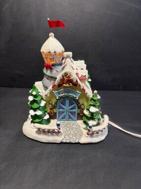 Hawthorne Village Rudolph Reindeer Barn Light-Up Holiday Decor Vintage 03
